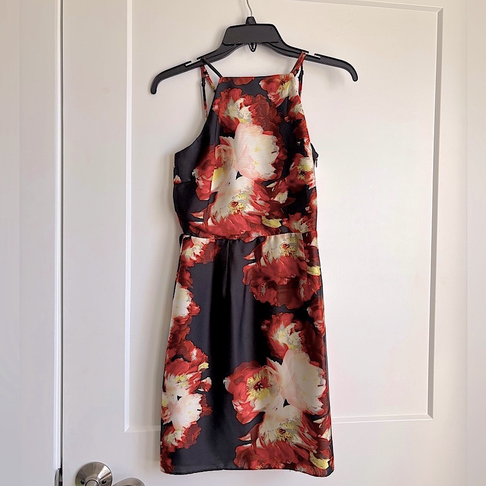 Adelyn Rae floral dress with layered back detail XS